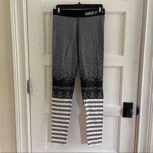 Nike Pro fair isle leggings